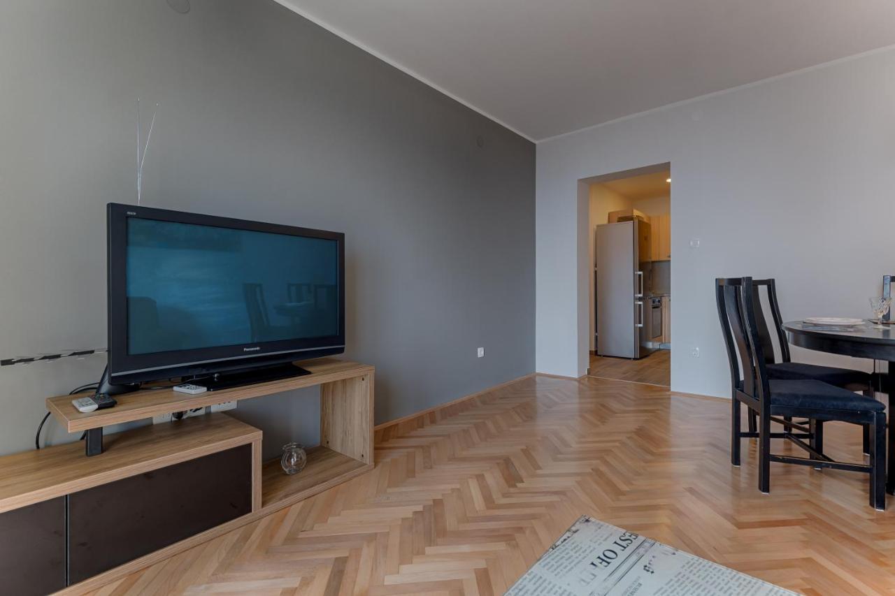 Two Bedroom Apartment Paris Rijeka Eksteriør bilde