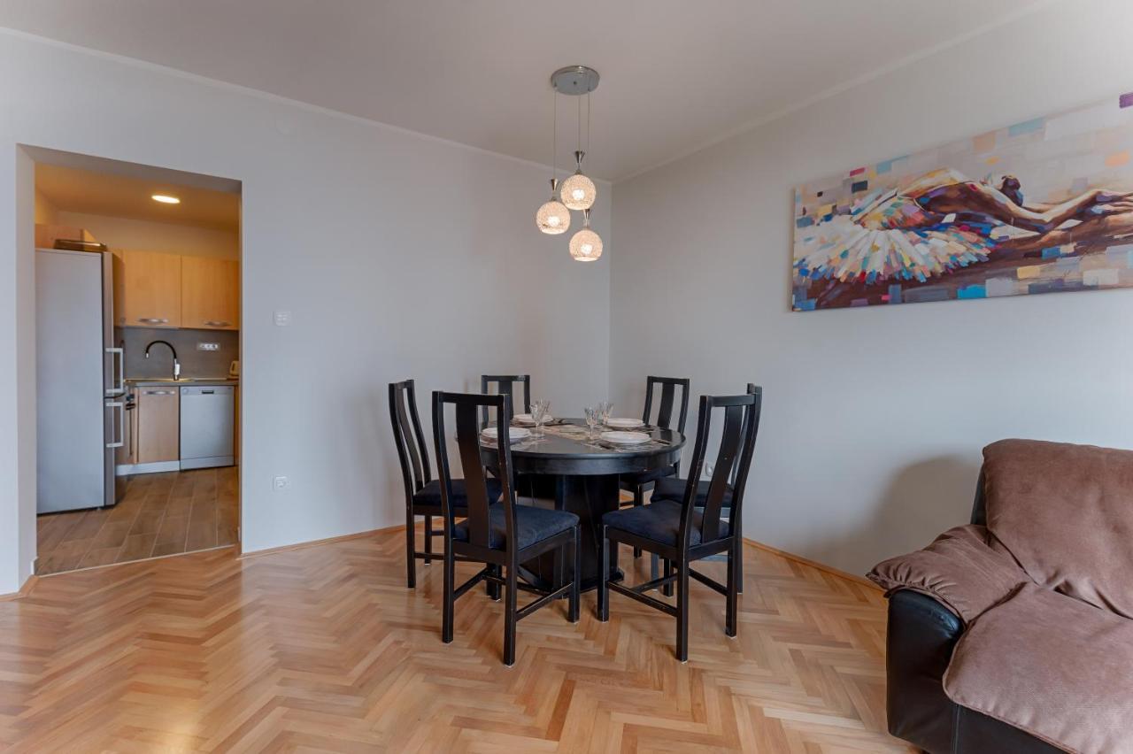 Two Bedroom Apartment Paris Rijeka Eksteriør bilde