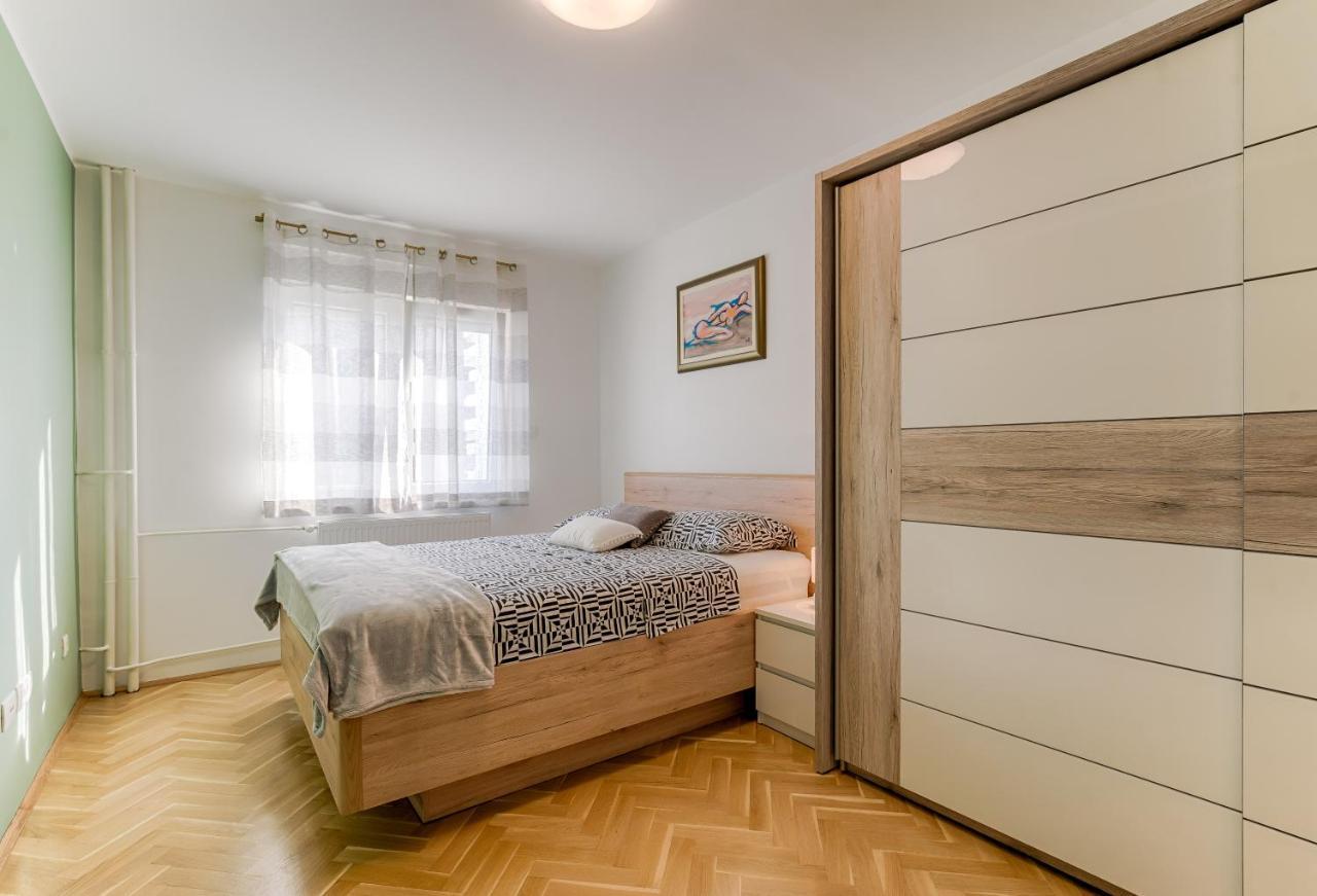 Two Bedroom Apartment Paris Rijeka Eksteriør bilde